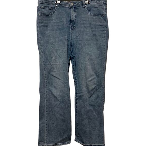 Soft Surroundings Light Wash Bootcut/ Flare Jeans - Picture 1 of 10